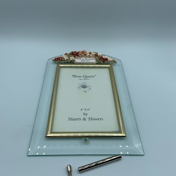 Bou-Quets Frames "Glass & Floral" by Hearts & Flowers - Picture 5 of 6